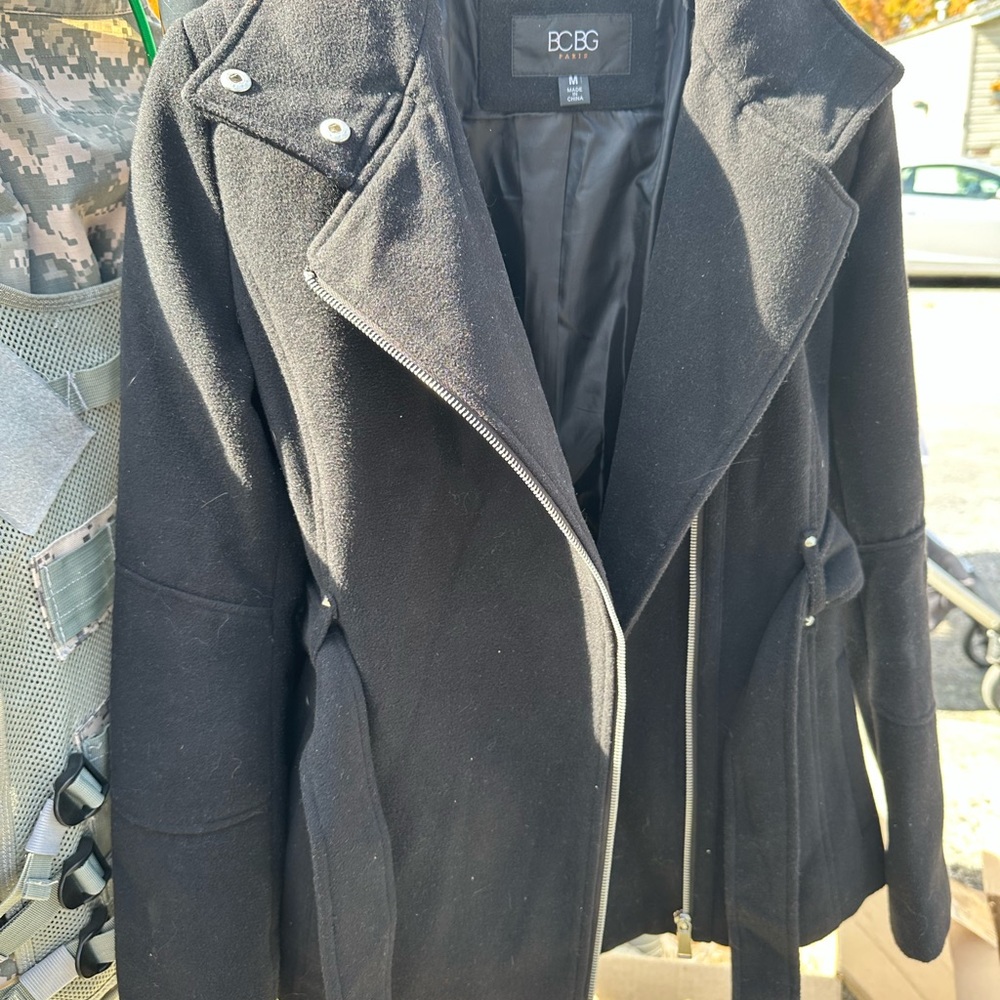 Wool BCBG women’s coat. Size medium. Worn once. Beautiful condition!!